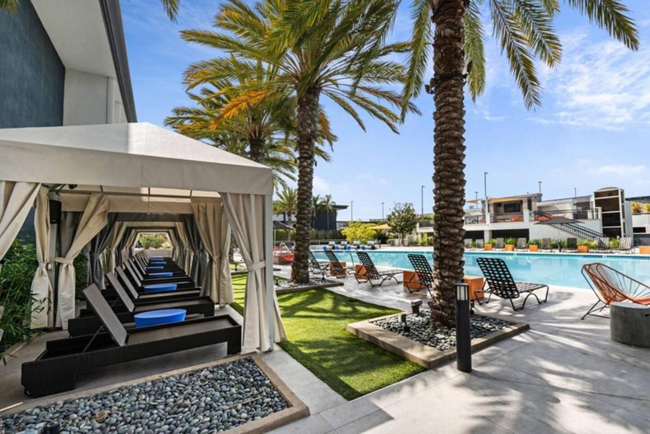 Luxurious Stay Near The Beach ニューポート・ビーチ エクステリア 写真