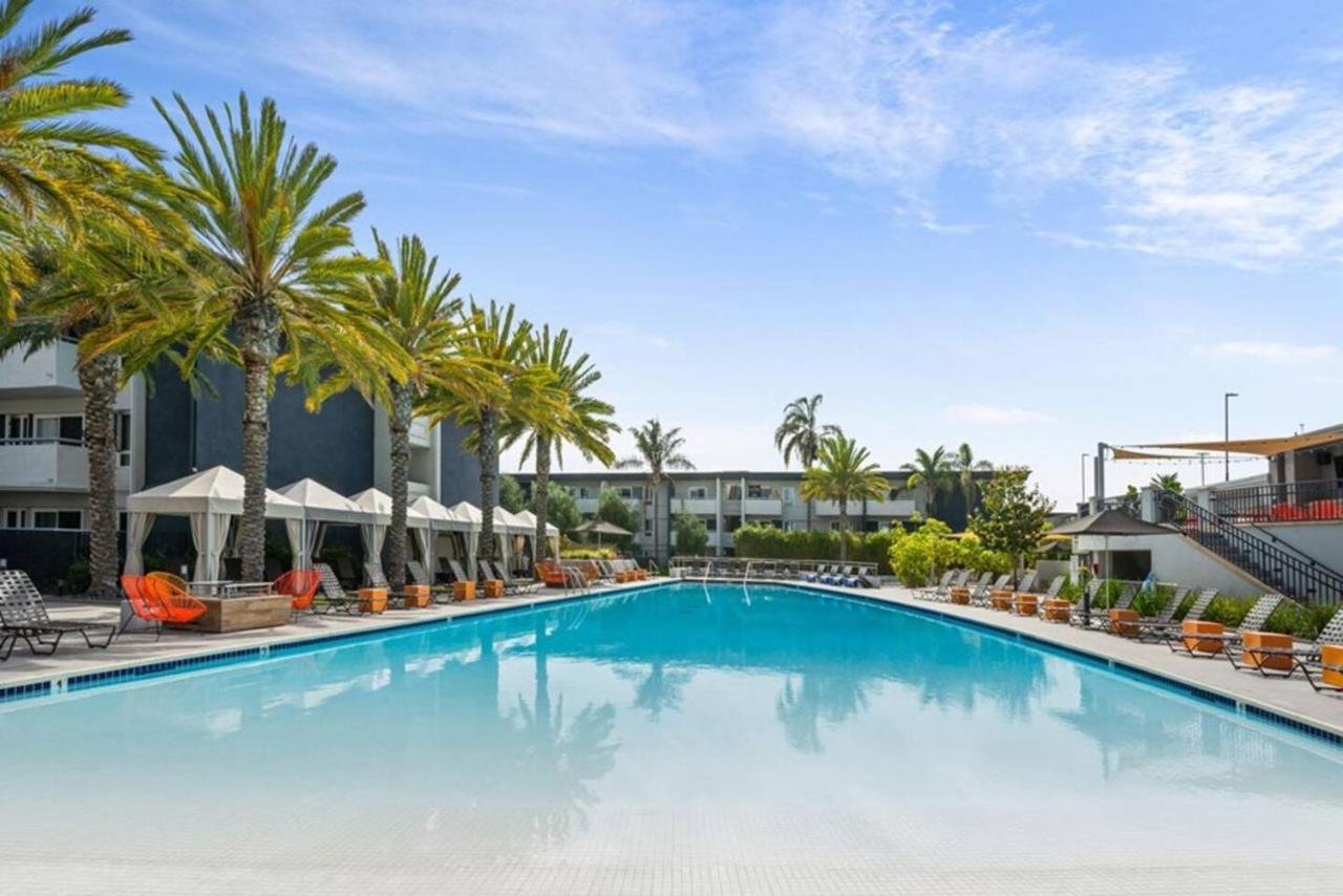 Luxurious Stay Near The Beach ニューポート・ビーチ エクステリア 写真