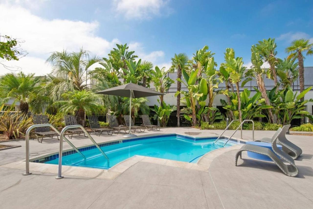 Luxurious Stay Near The Beach ニューポート・ビーチ エクステリア 写真
